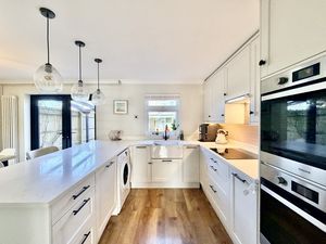 Photo 10- click for photo gallery